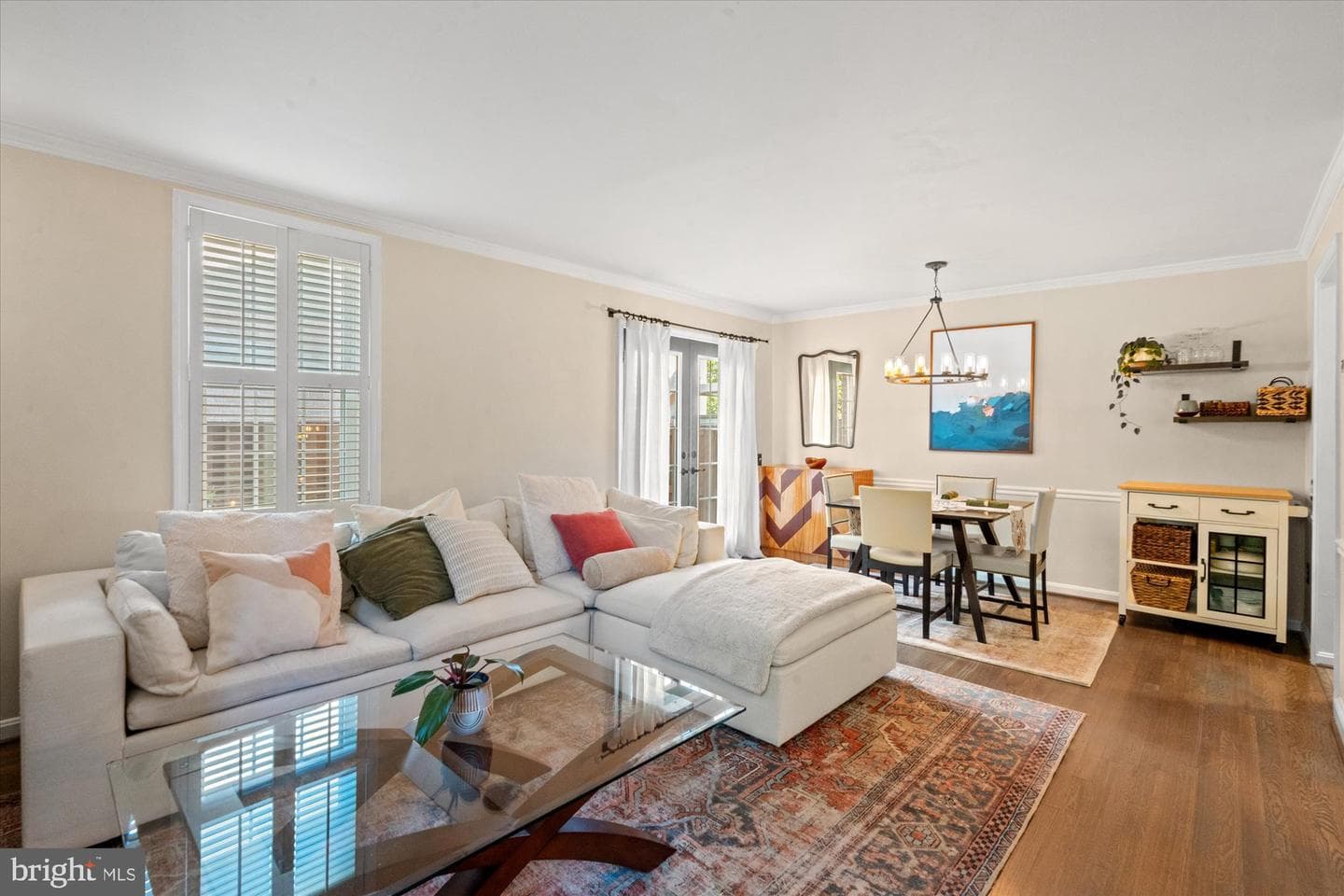 912 Bernard Street photo 5