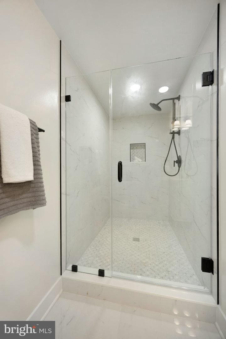 132 N Earley Street photo 31