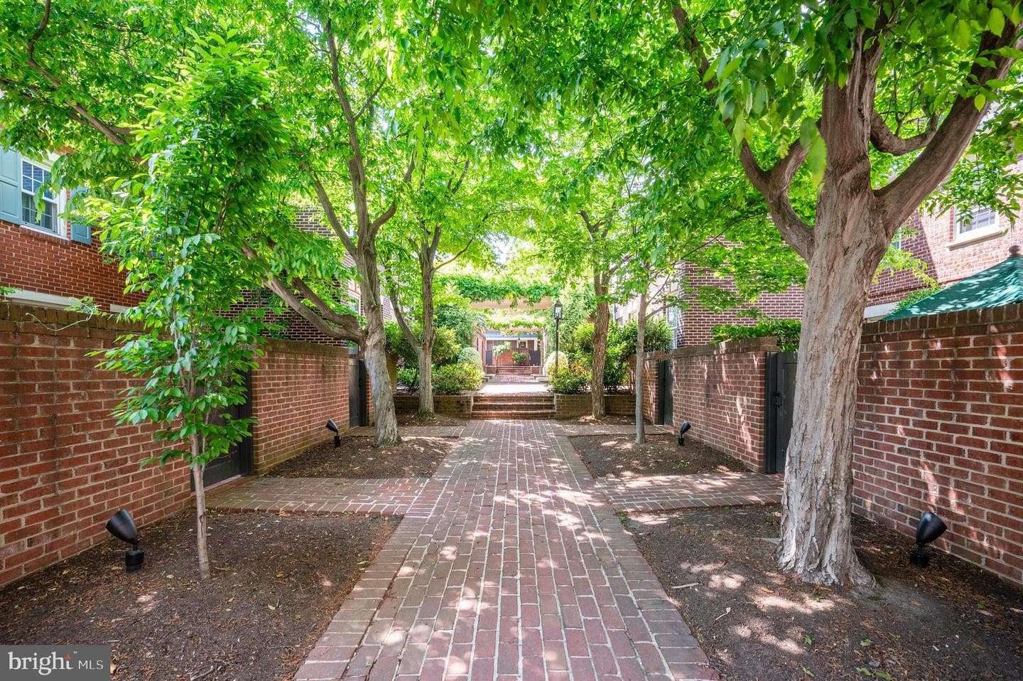 368 N Saint Asaph Street photo 3
