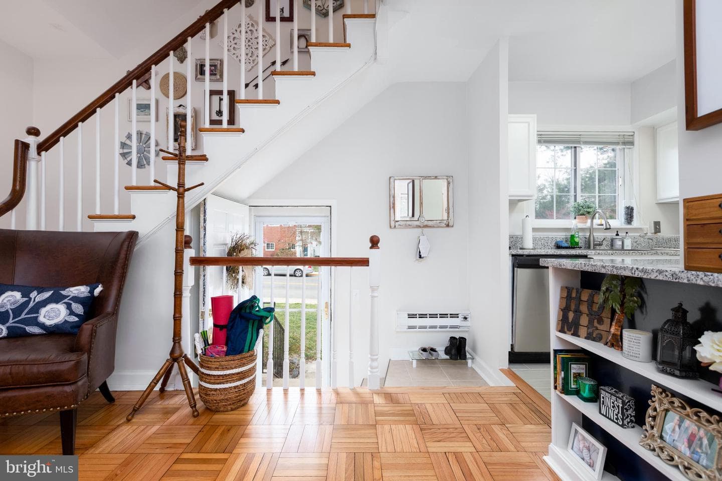 3307 Martha Custis Drive photo 4