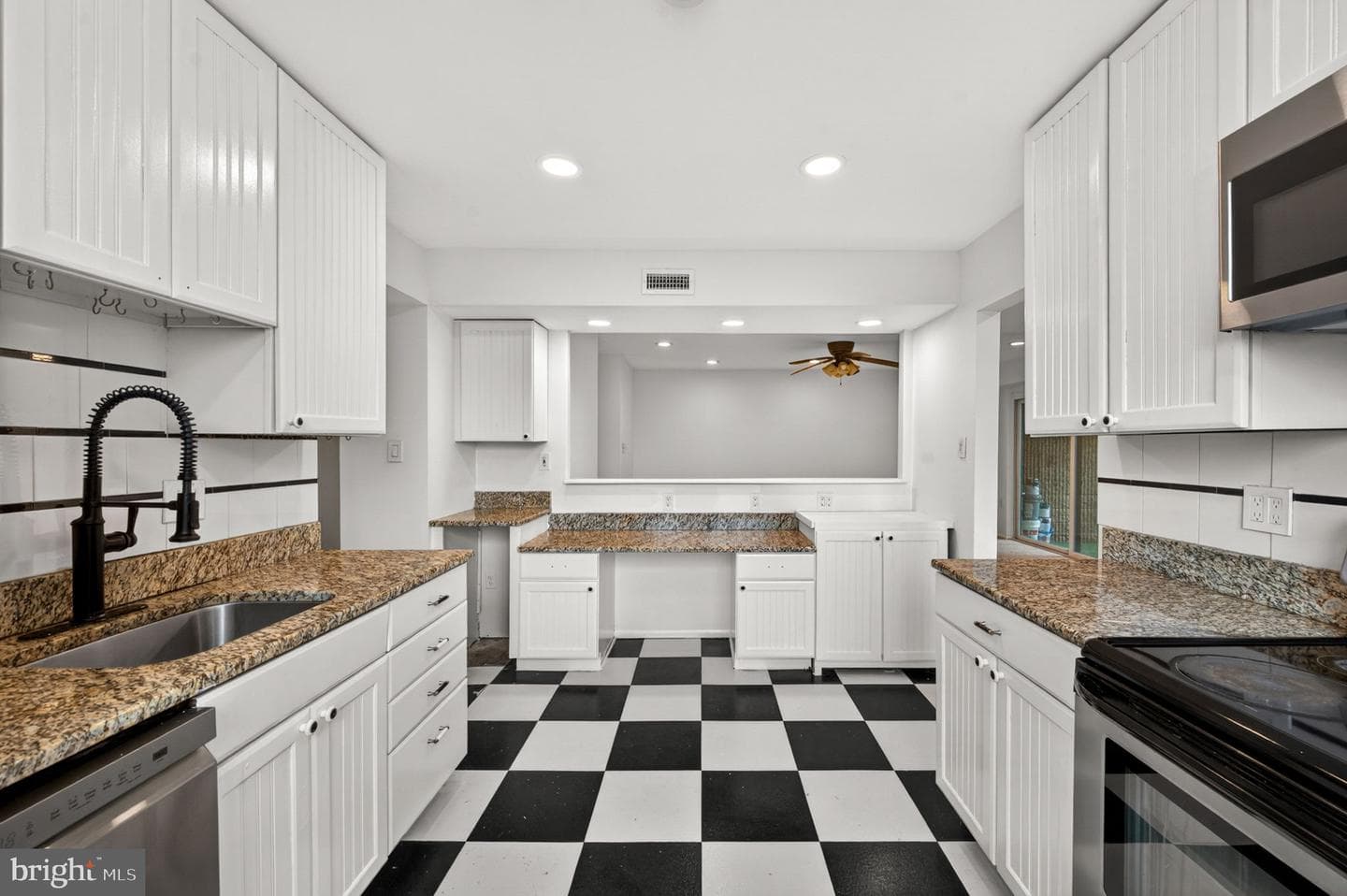 5101 Maris Avenue #401 photo 18