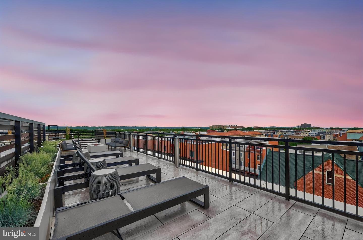 701 Swann Avenue #511 photo 36