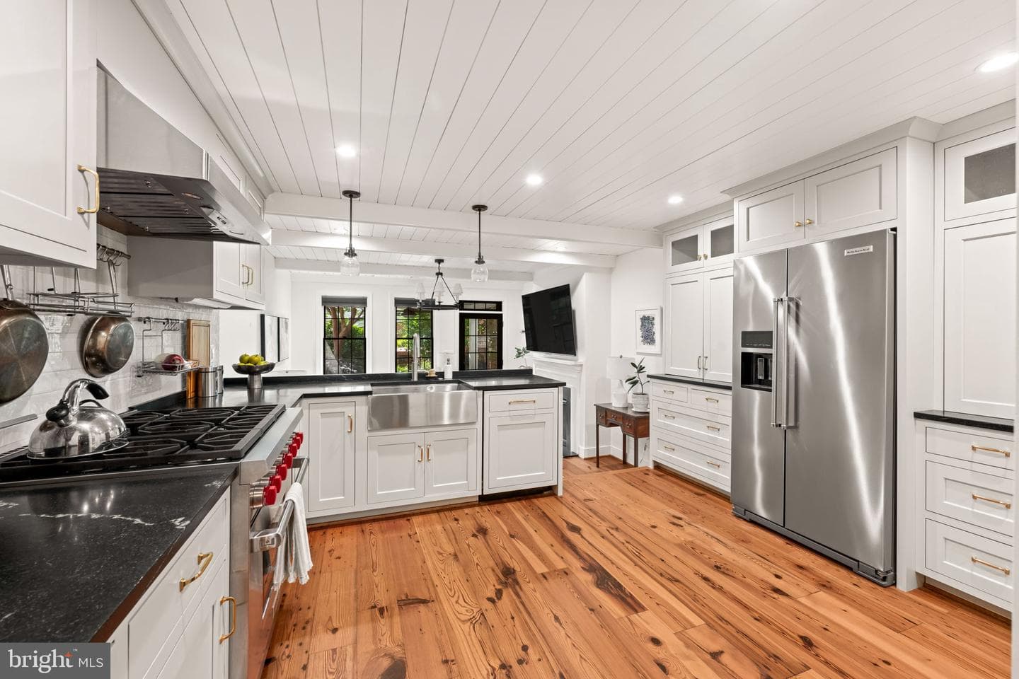 515 S Fairfax Street photo 24