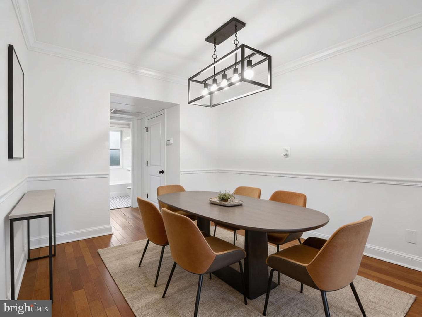 718 S Washington Street #101 photo 14