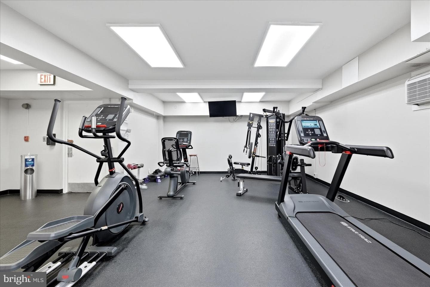 5300 Holmes Run Parkway #1418 photo 35