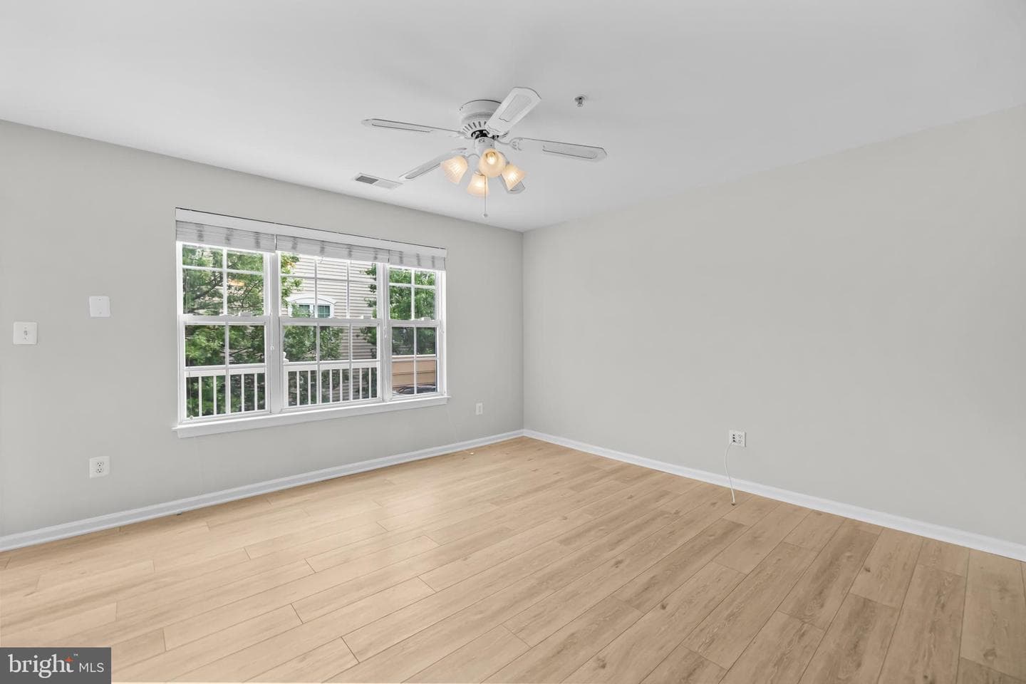 5071 Kilburn Street photo 14