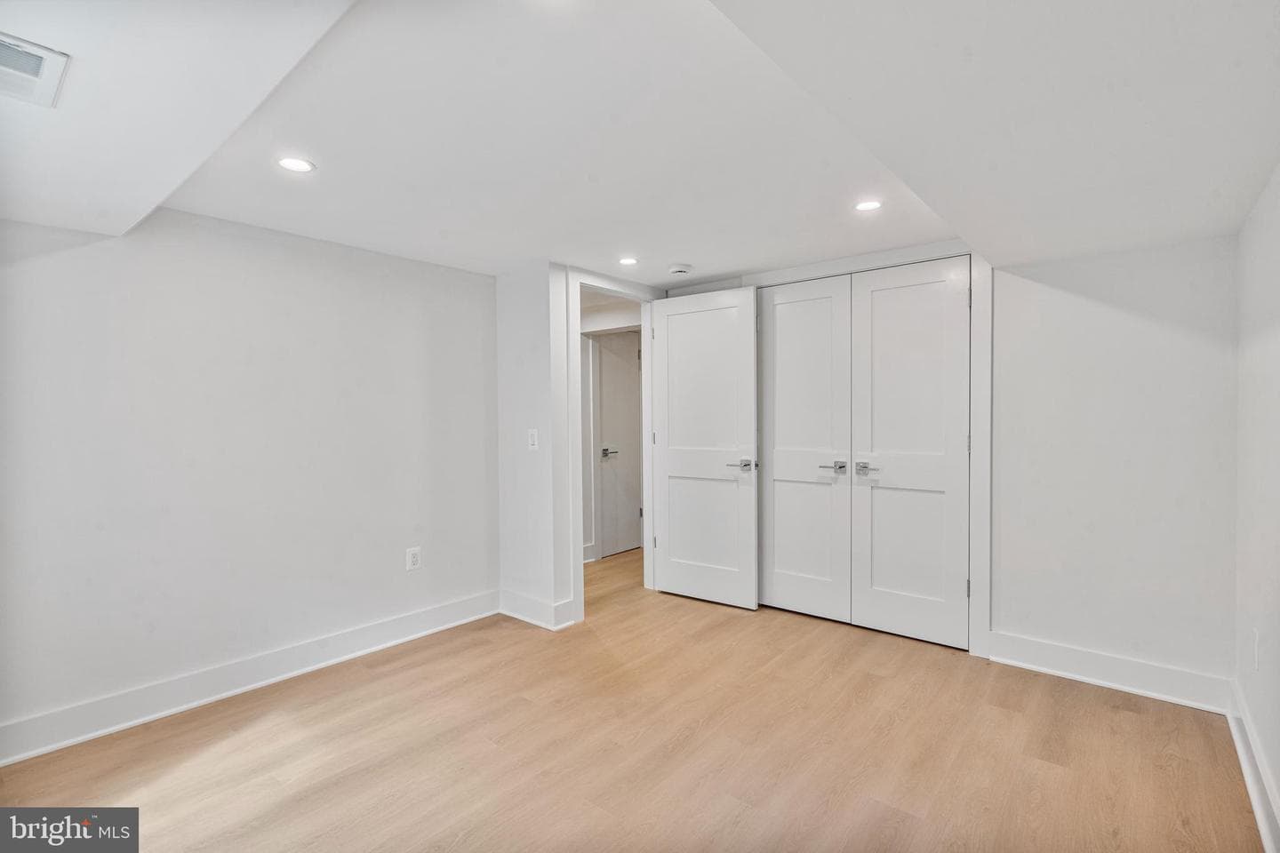 3102 Landover Street photo 13