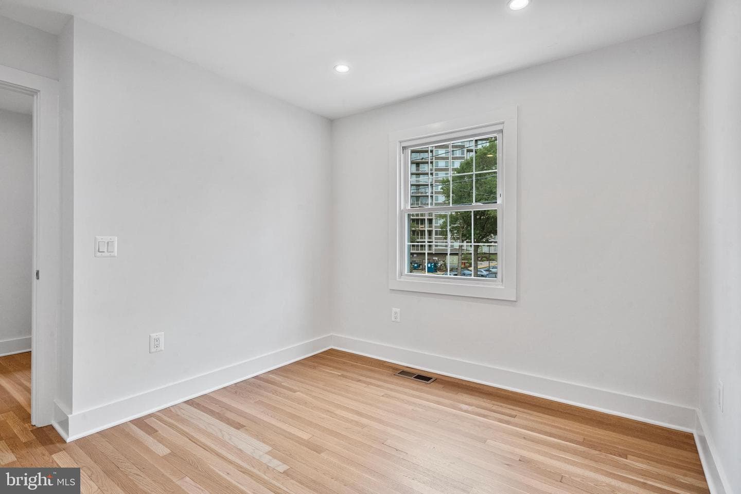 3102 Landover Street photo 18