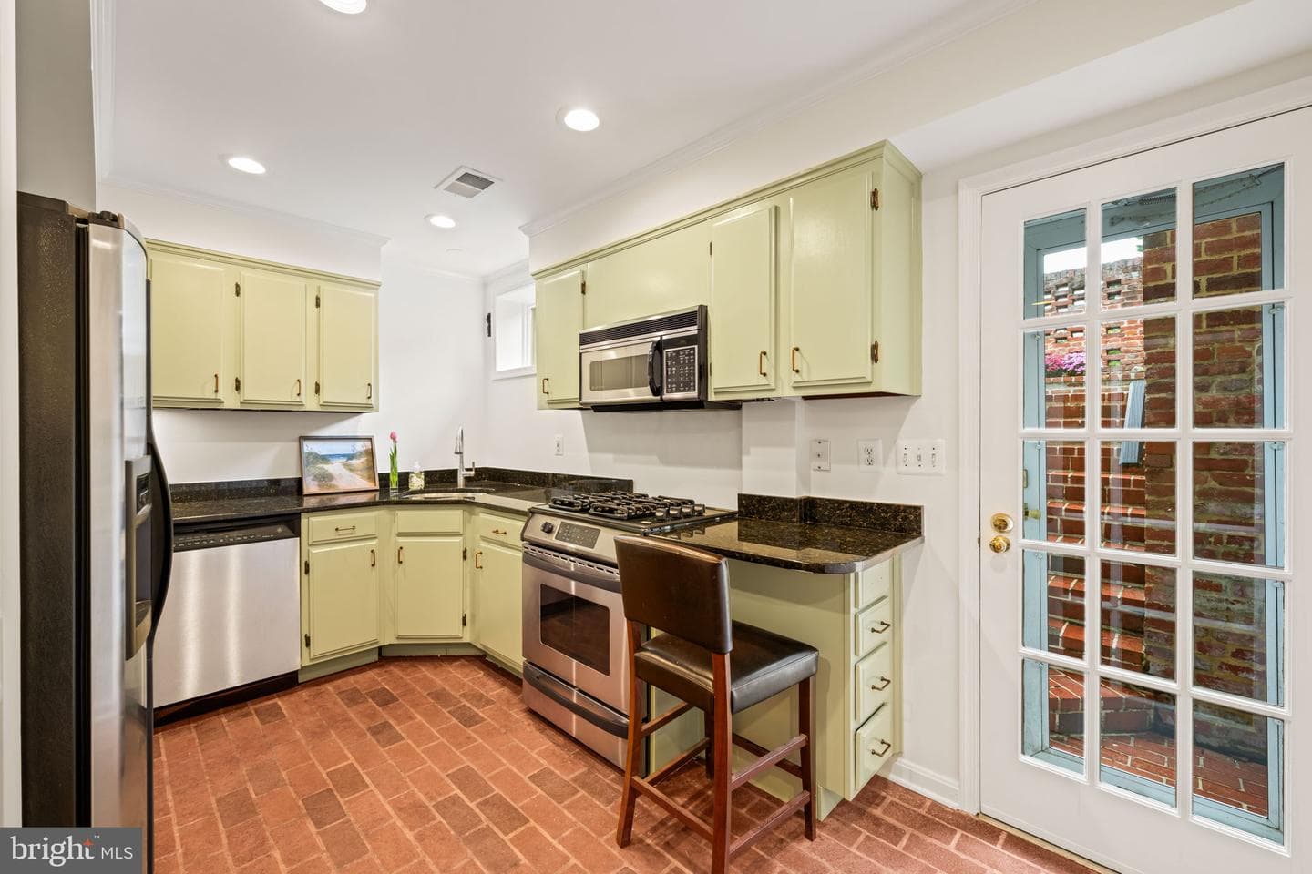 411 Franklin Street photo 31