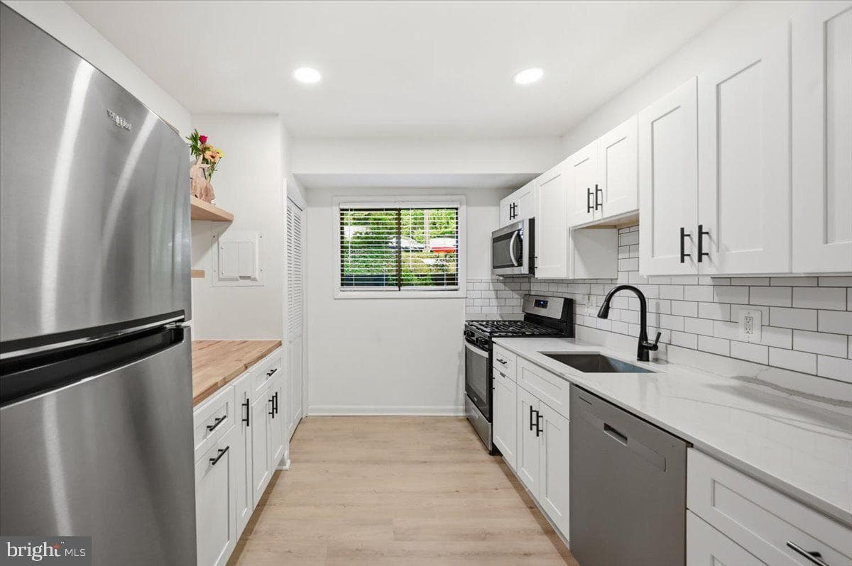 55 Skyhill Road #101 photo 6