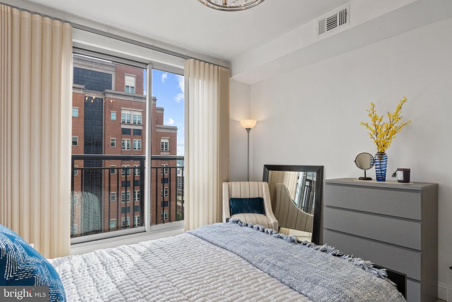 2050 Jamieson Avenue #1310 photo 31