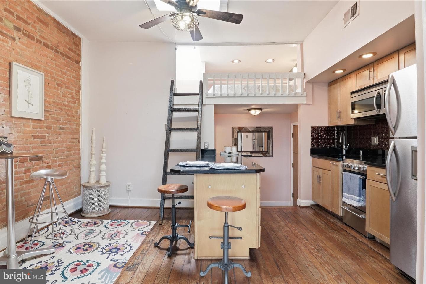 1006 Prince St # 3 photo 5