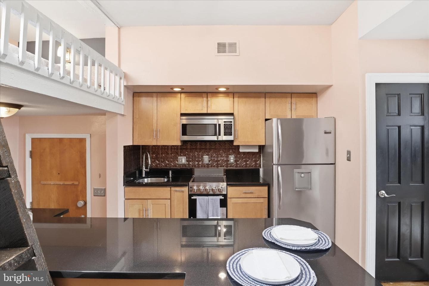 1006 Prince St # 3 photo 9
