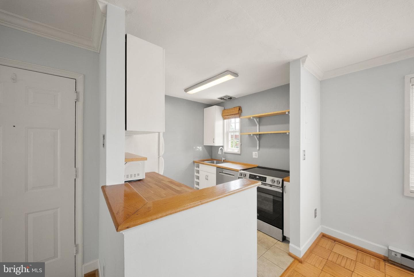 1626 W Abingdon Drive W #302 photo 12