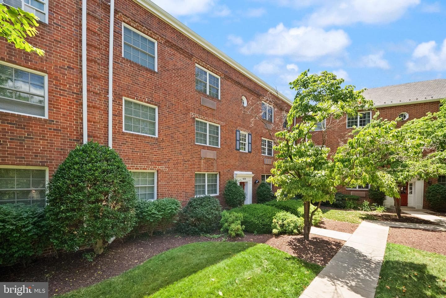 1626 W Abingdon Drive W #302 photo 35