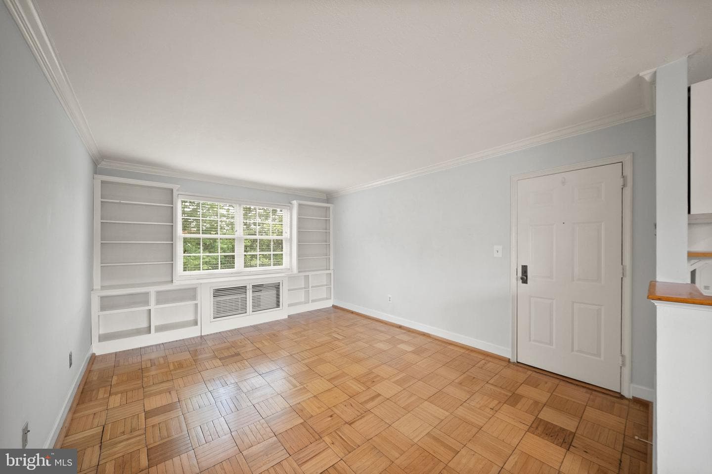 1626 W Abingdon Drive W #302 photo 8