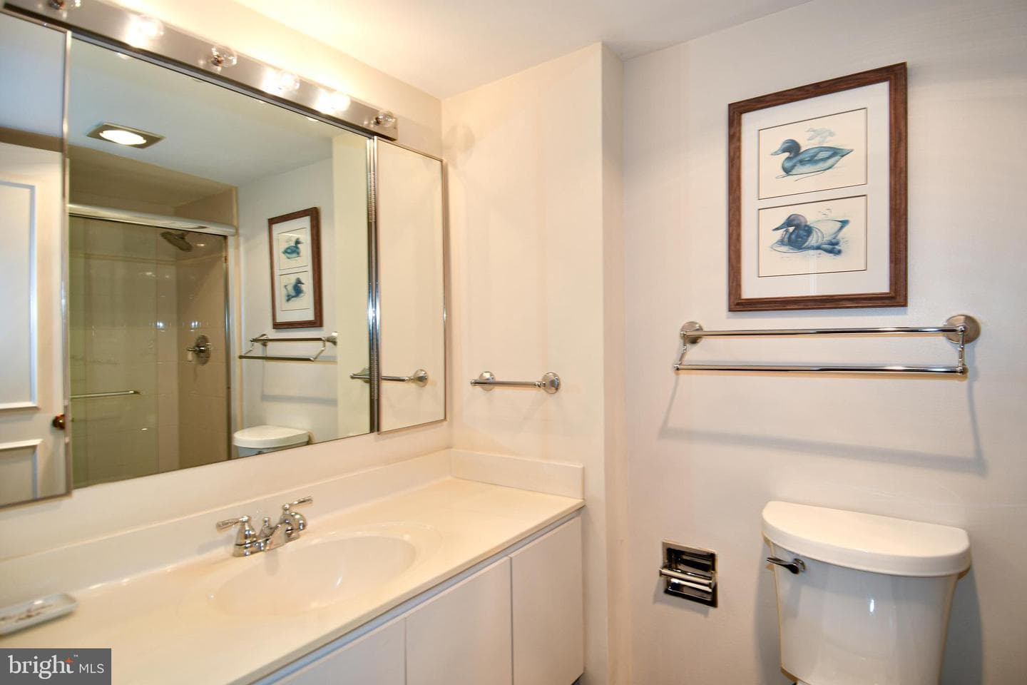 1250 S Washington Street #121 photo 31