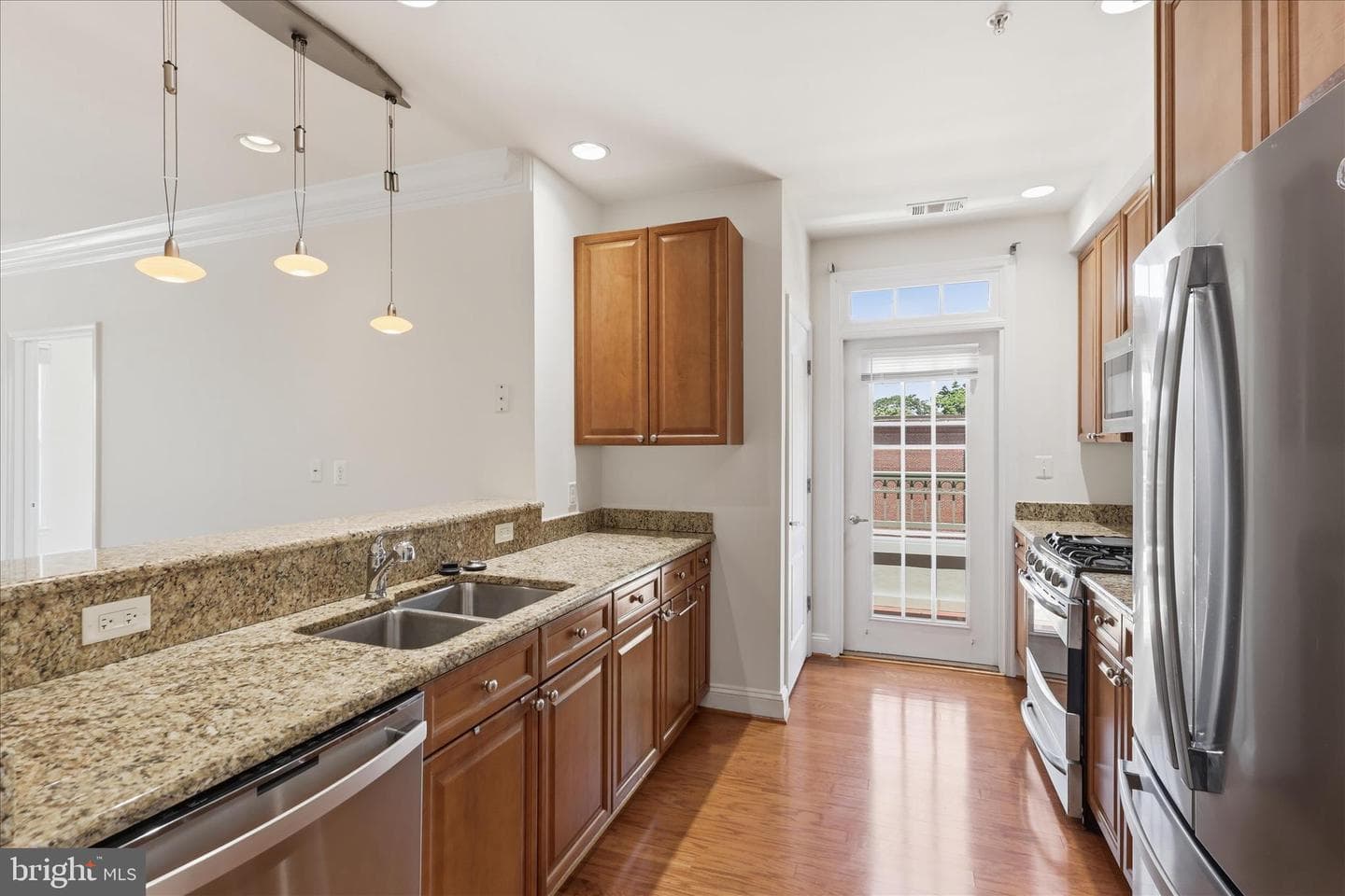 1115 Cameron Street #315 photo 6