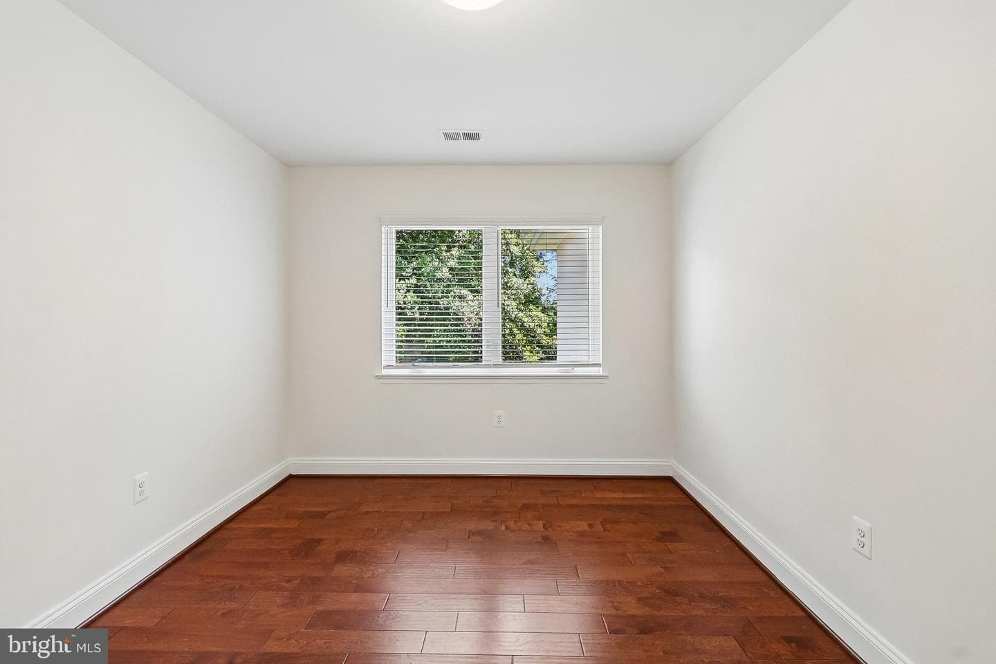 201 Longview Drive photo 40