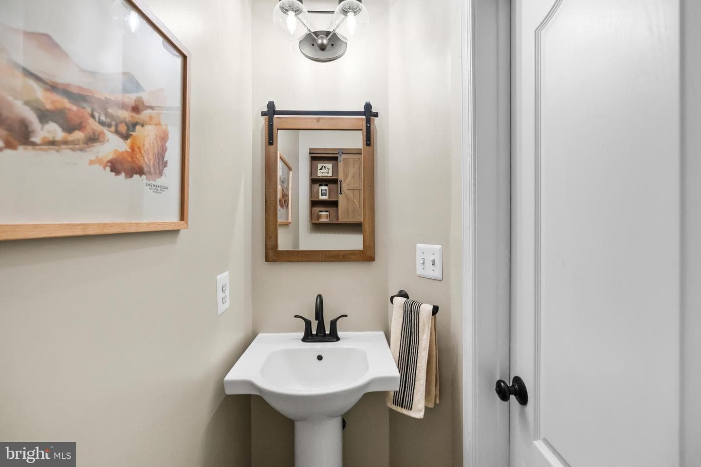5090 Donovan Drive #102 photo 8