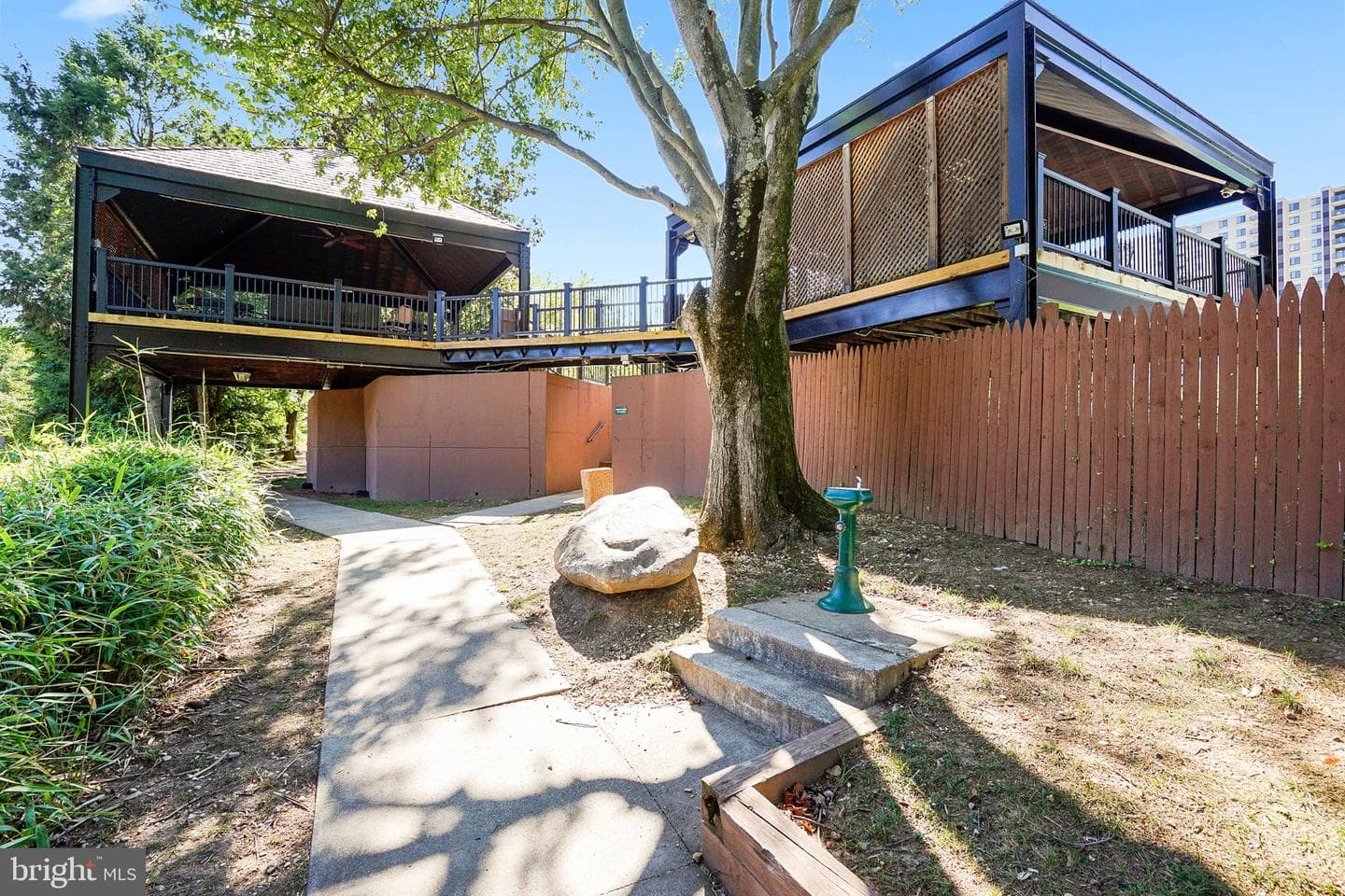 307 Yoakum Parkway #1722 photo 50