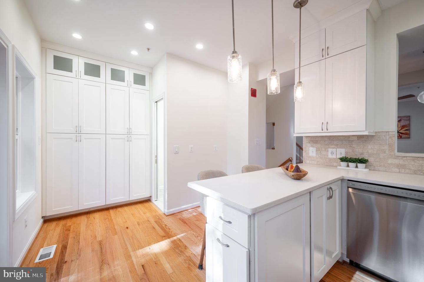122 Sanborn Place photo 21