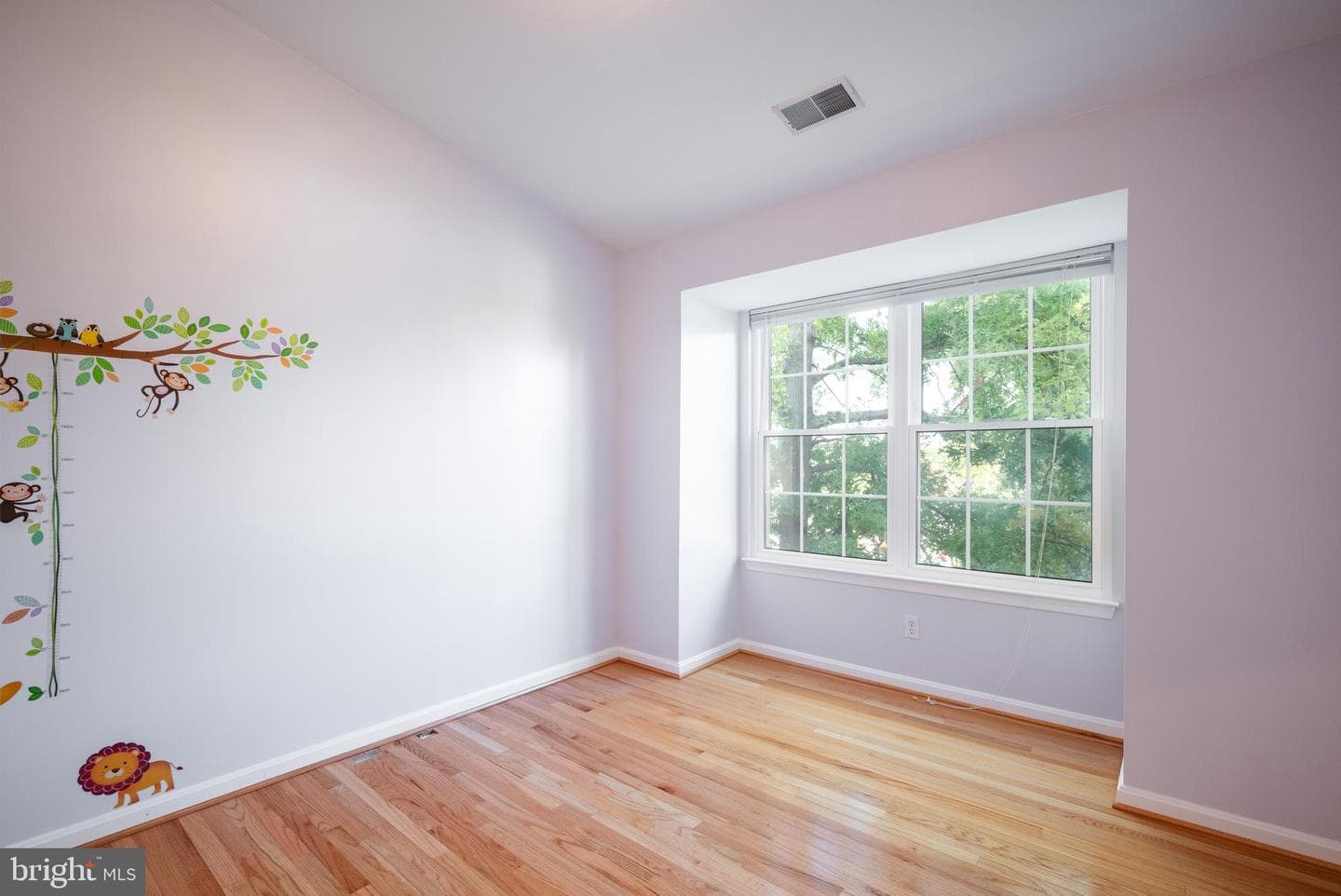 122 Sanborn Place photo 36