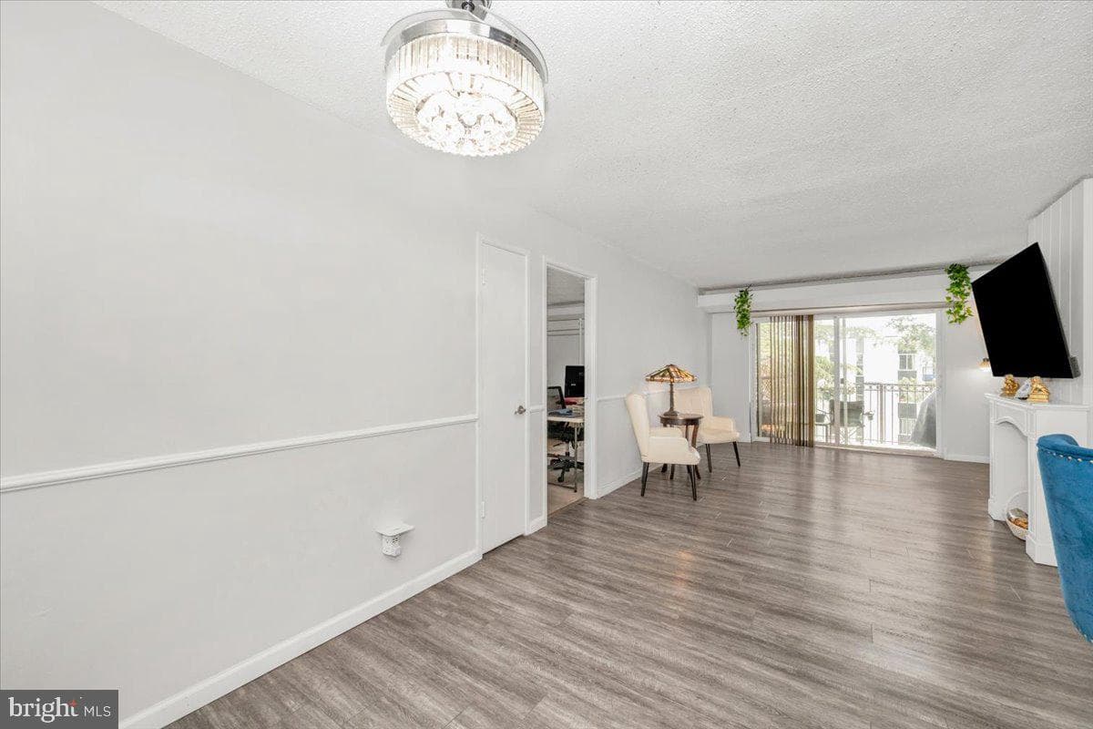 60 S Van Dorn St # 511 photo 17