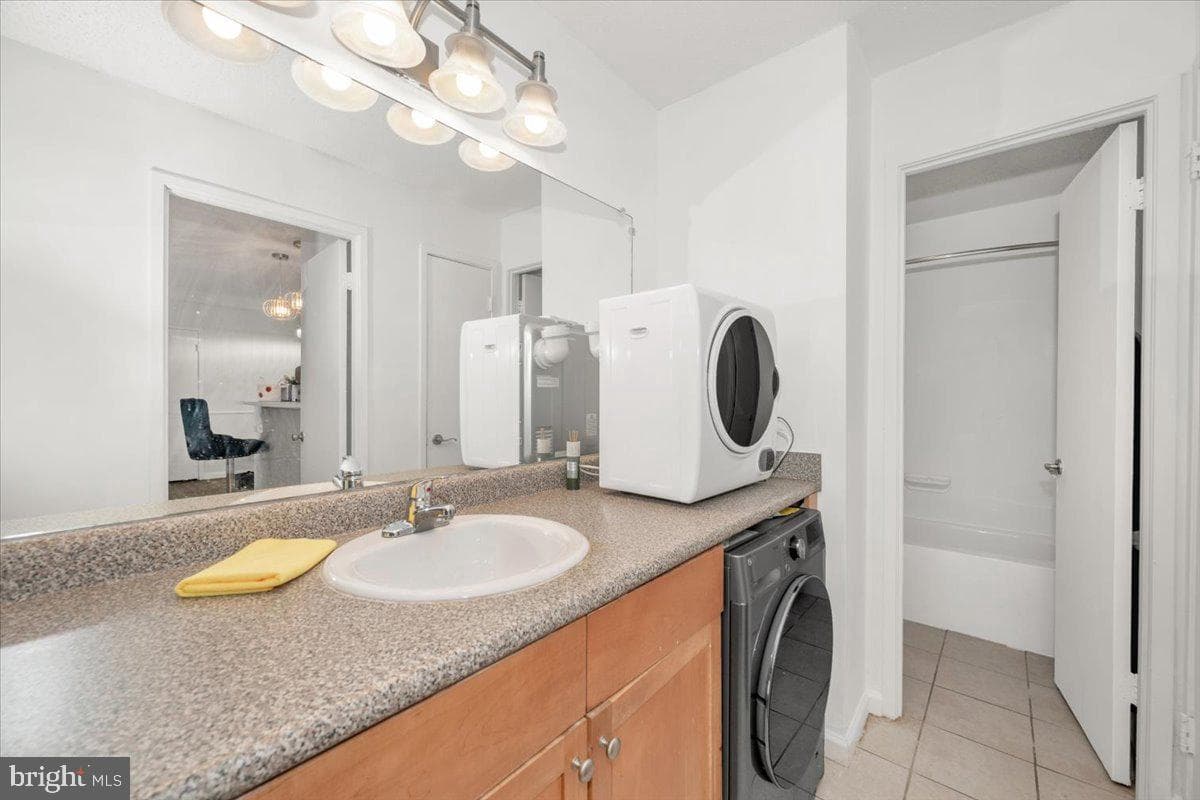 60 S Van Dorn St # 511 photo 42