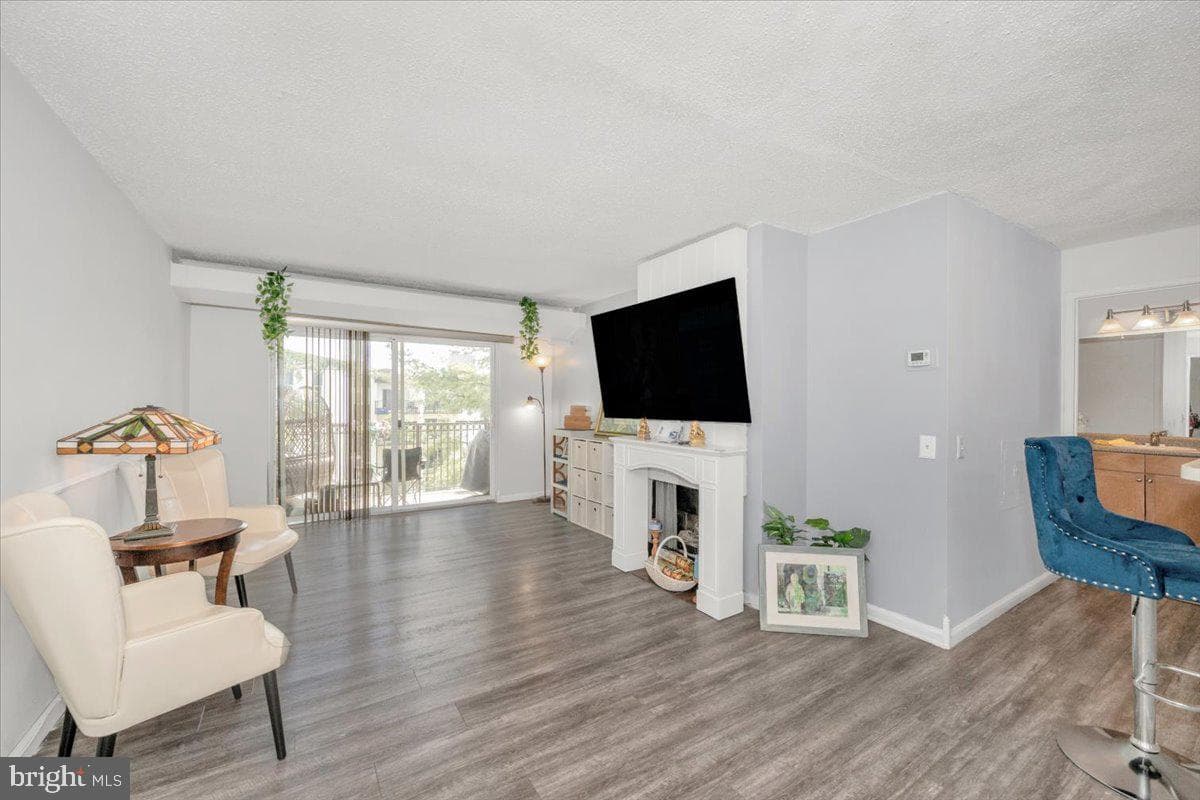 60 S Van Dorn St # 511 photo 7