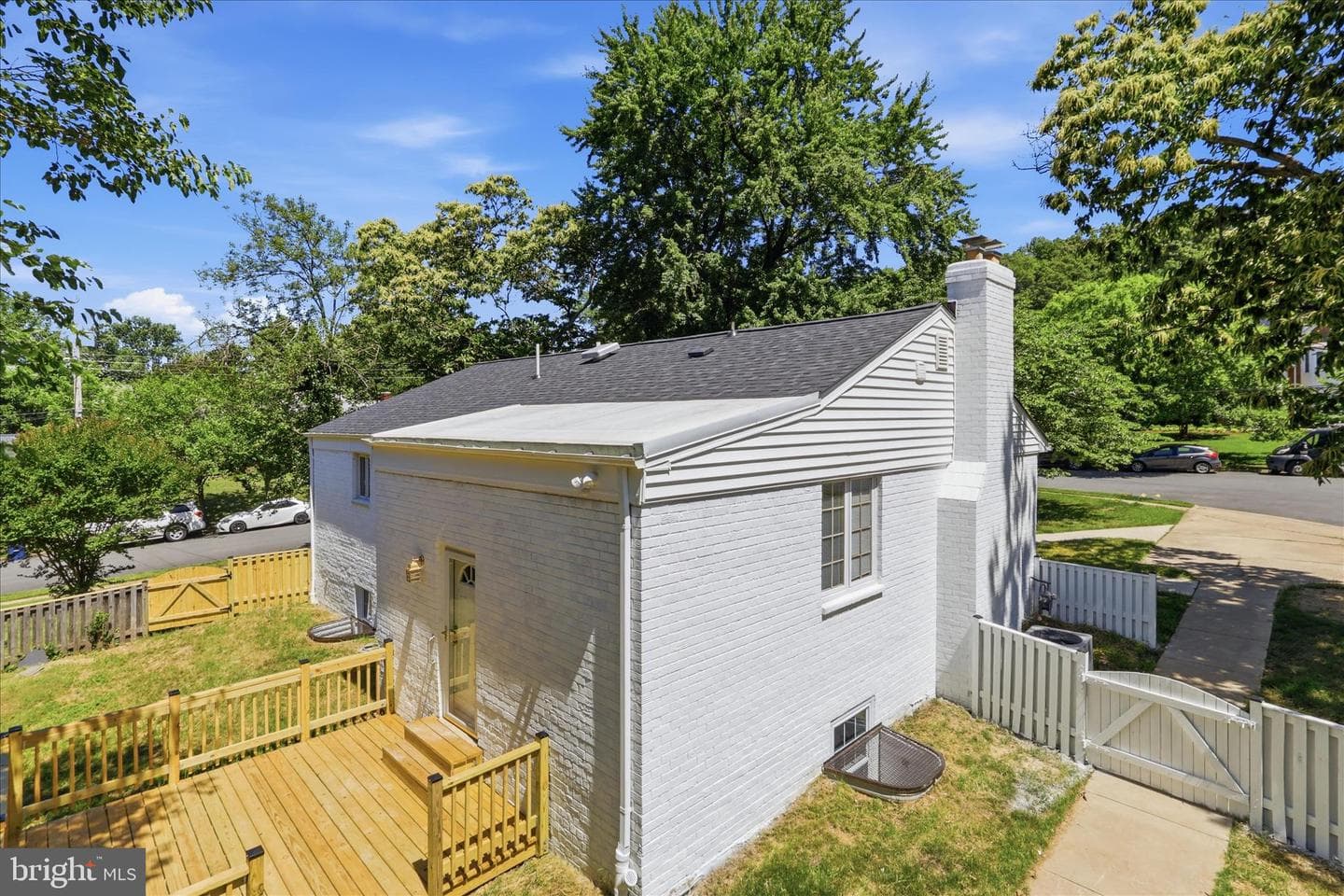 5308 Pender Court photo 32
