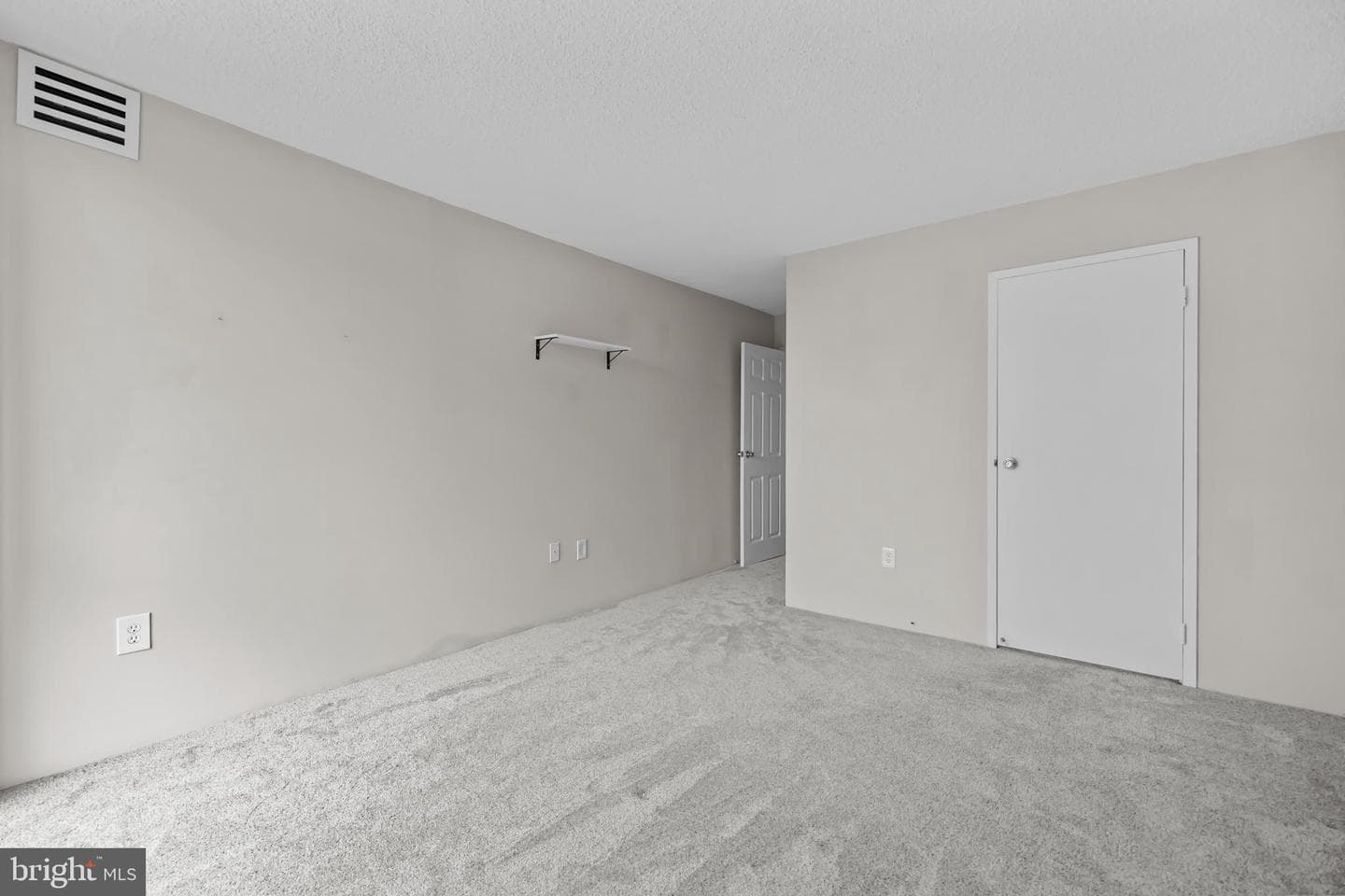 5300 Holmes Run Pkwy # 815 photo 24