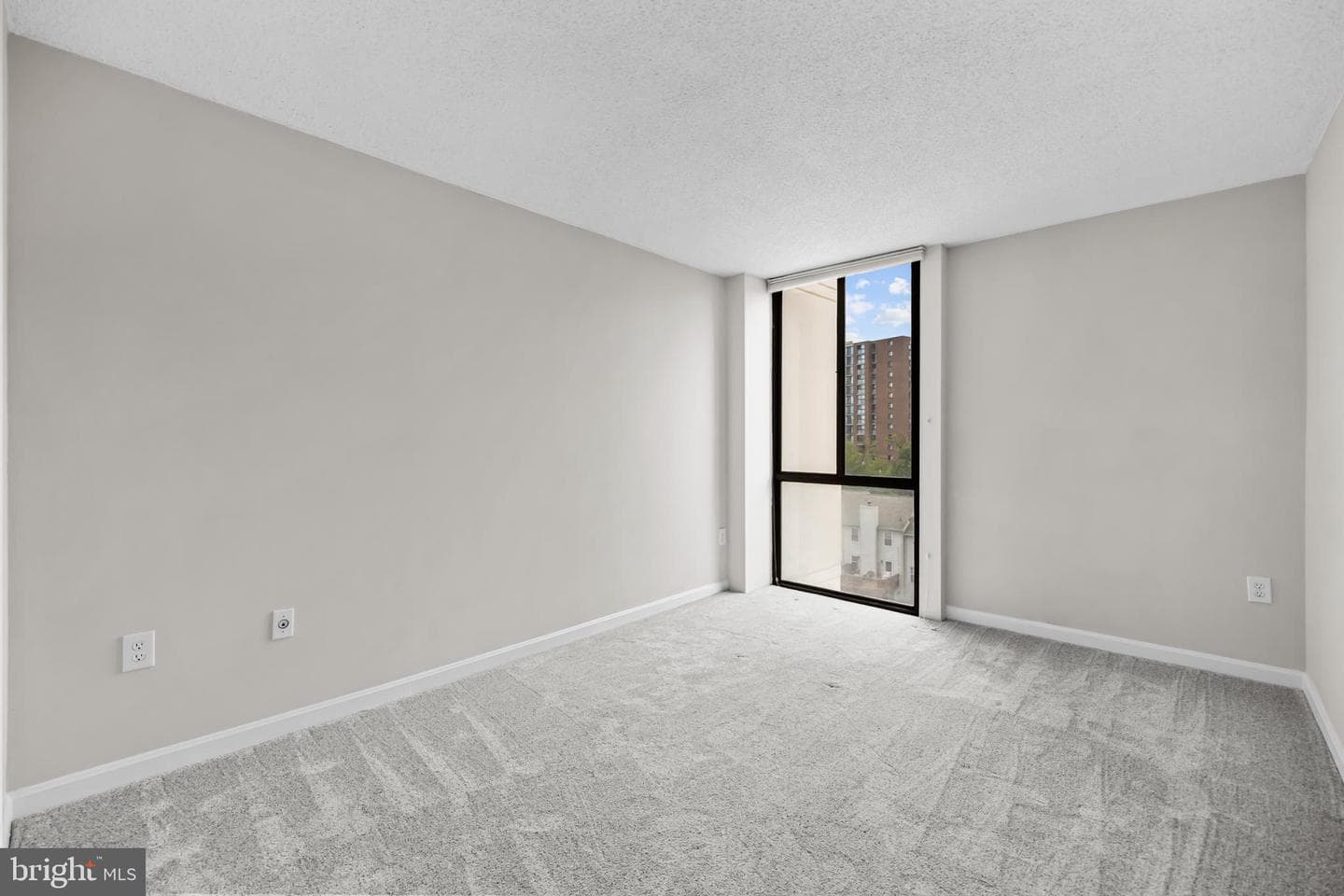 5300 Holmes Run Pkwy # 815 photo 27