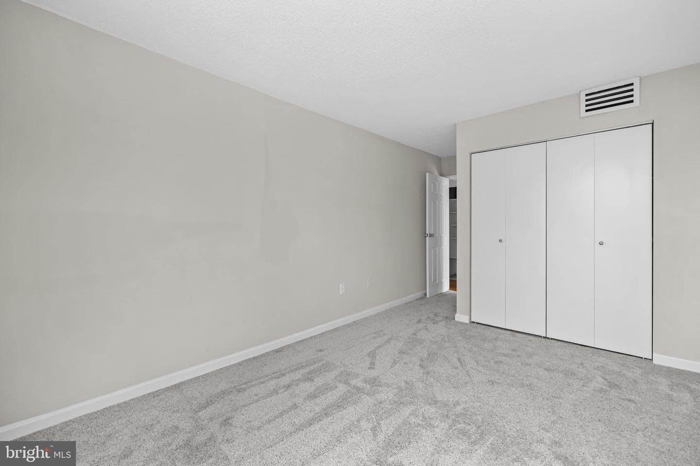 5300 Holmes Run Pkwy # 815 photo 28