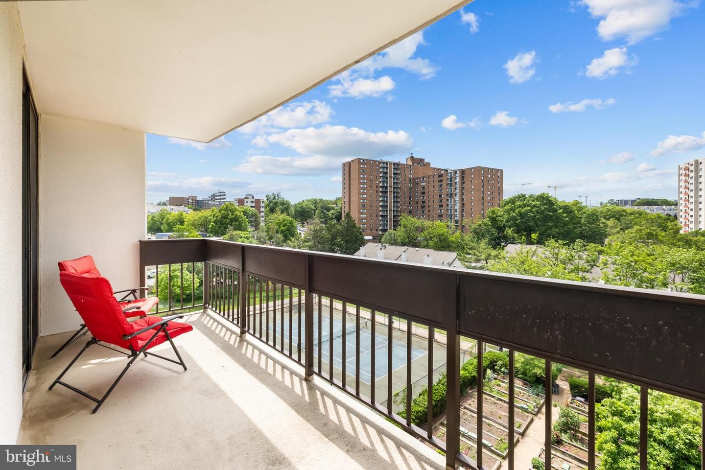 5300 Holmes Run Pkwy # 815 photo 36