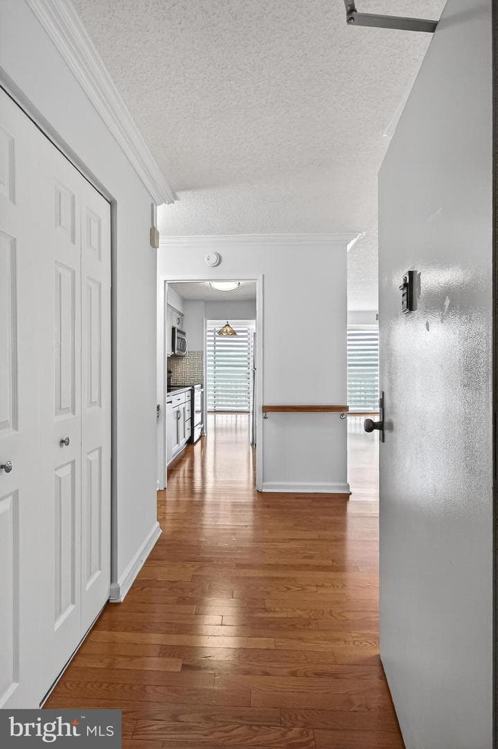 5300 Holmes Run Parkway #906 photo 11