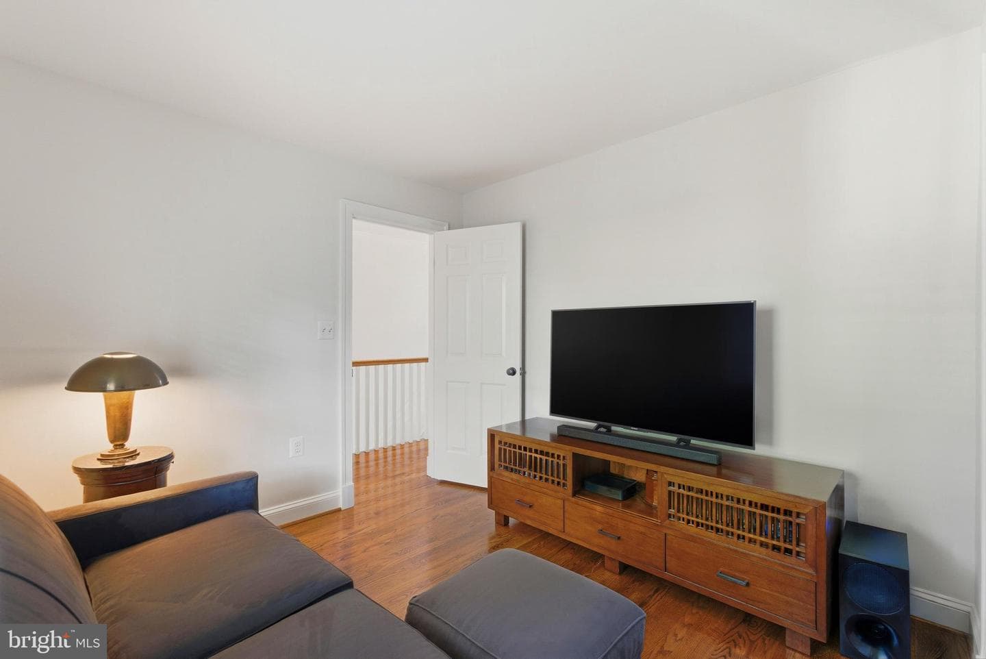 808 Oronoco Street photo 20