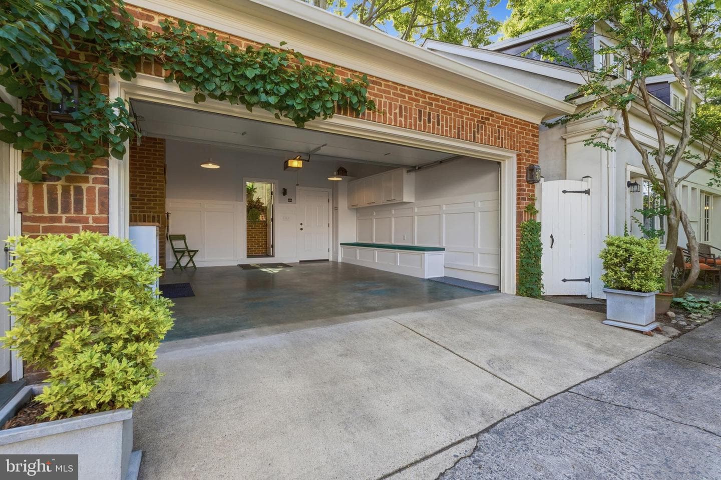 808 Oronoco Street photo 34