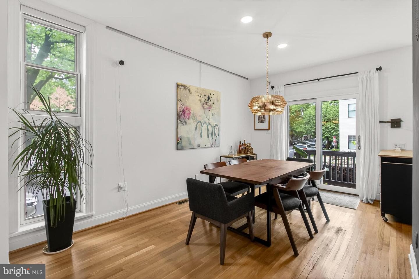 902 Oronoco Street photo 11
