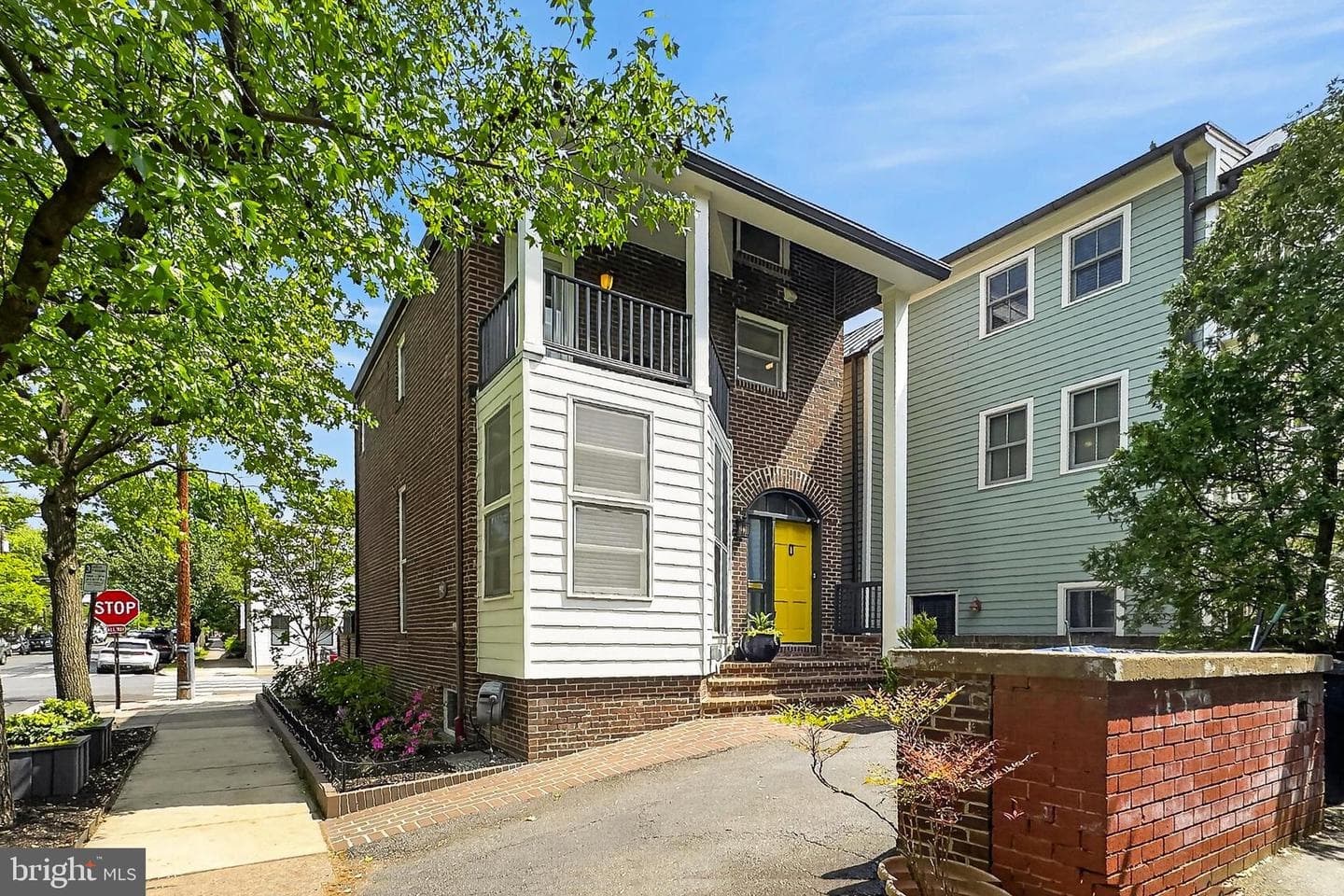 902 Oronoco Street photo 3