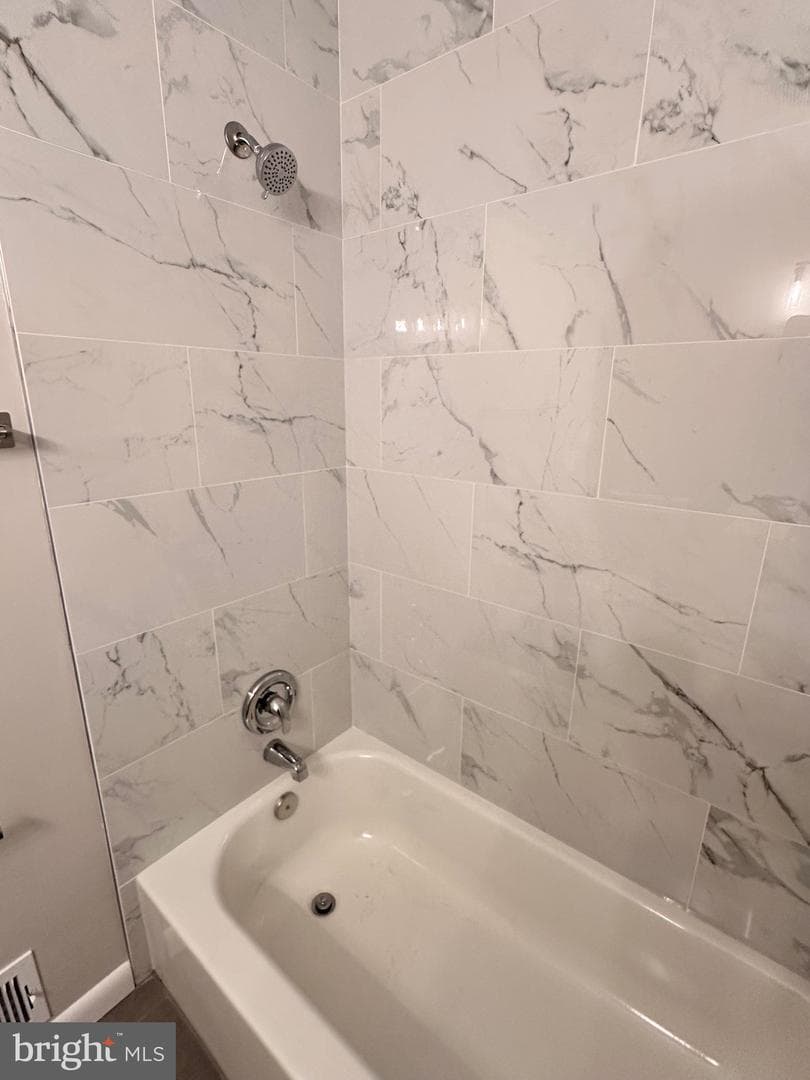322 N Gordon Street photo 14