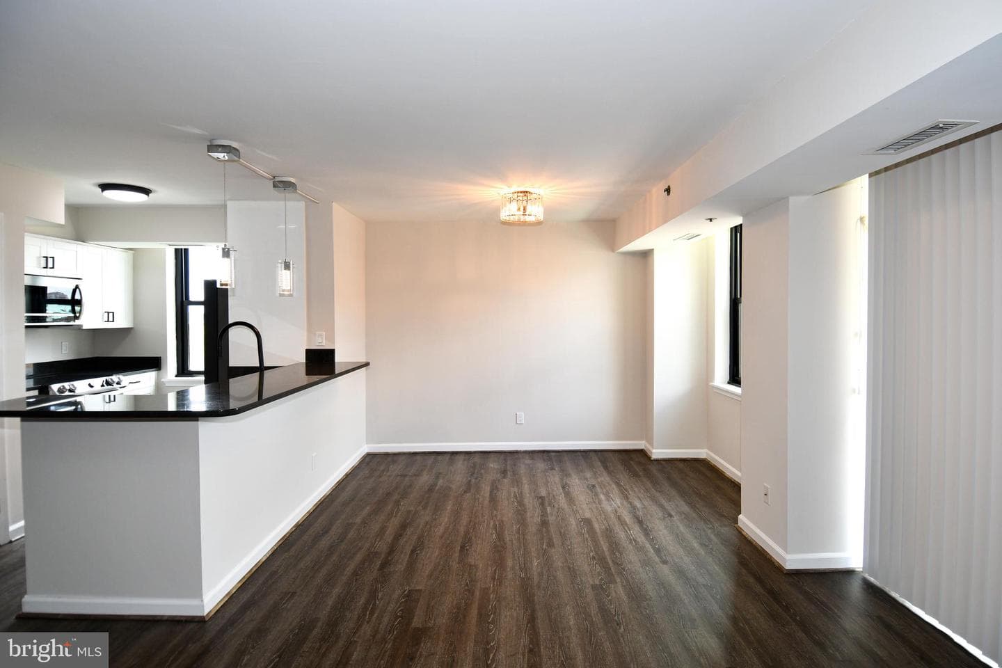 1200 Braddock Place #715 photo 6