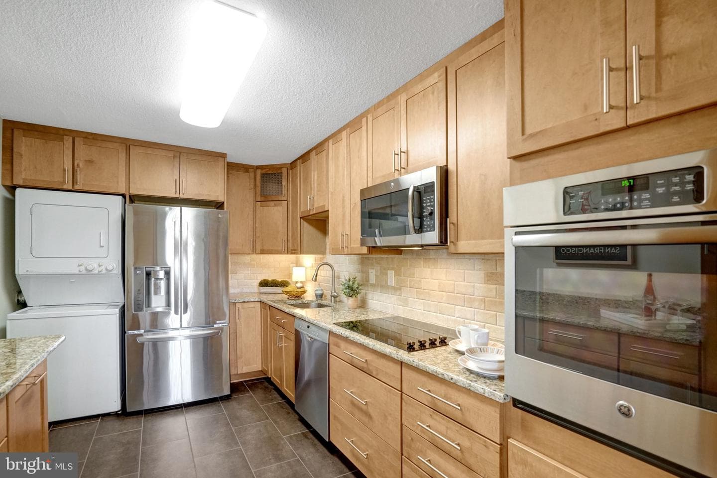 309 Yoakum Pkwy # 1105 photo 10