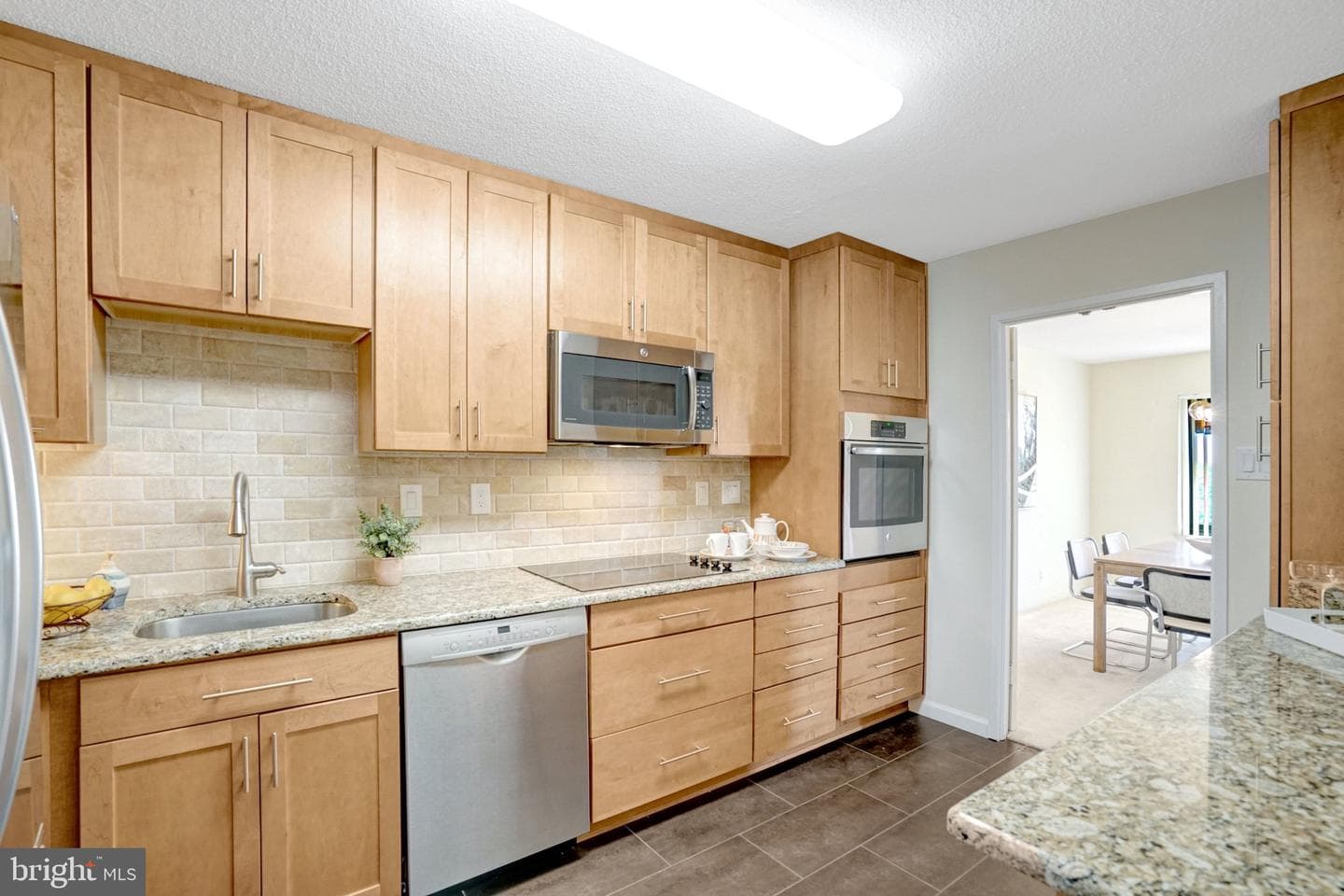 309 Yoakum Pkwy # 1105 photo 11