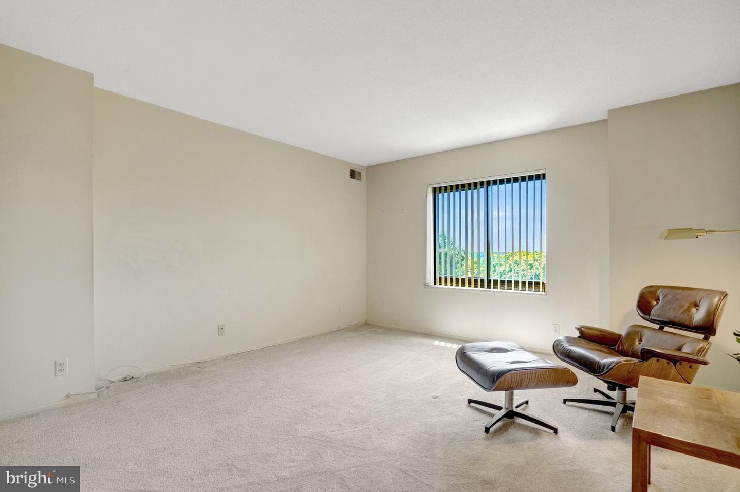 309 Yoakum Pkwy # 1105 photo 21