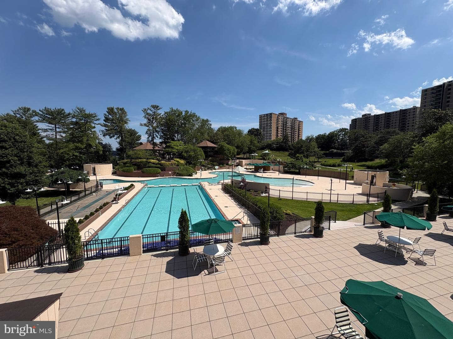 309 Yoakum Pkwy # 1105 photo 26