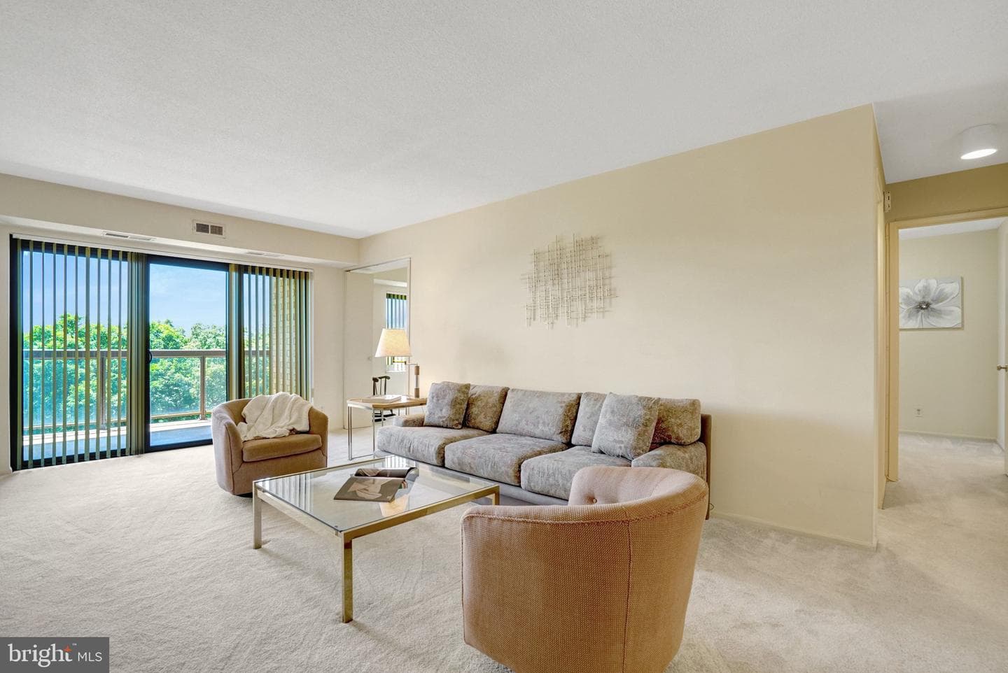 309 Yoakum Pkwy # 1105 photo 6