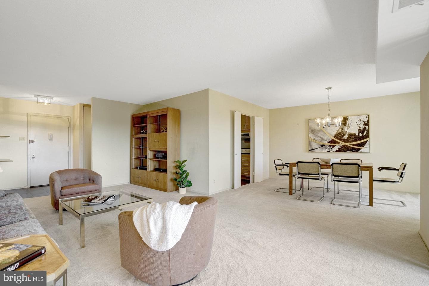 309 Yoakum Pkwy # 1105 photo 7