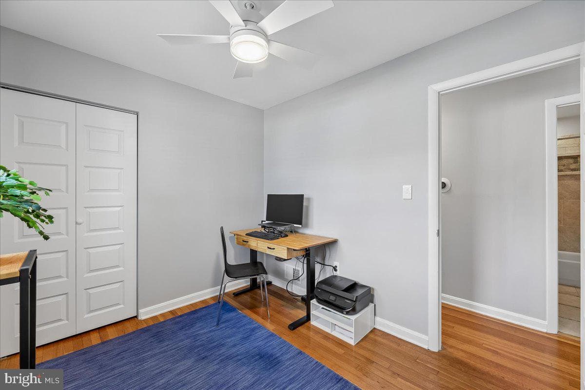 500 N Naylor Street N photo 28