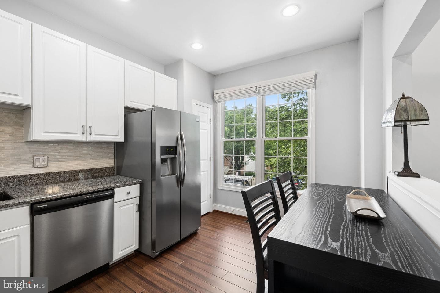 3911 Charles Avenue photo 8